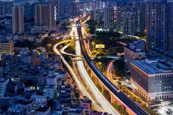 支出 城市 深圳 广州 公共卫生 预算
