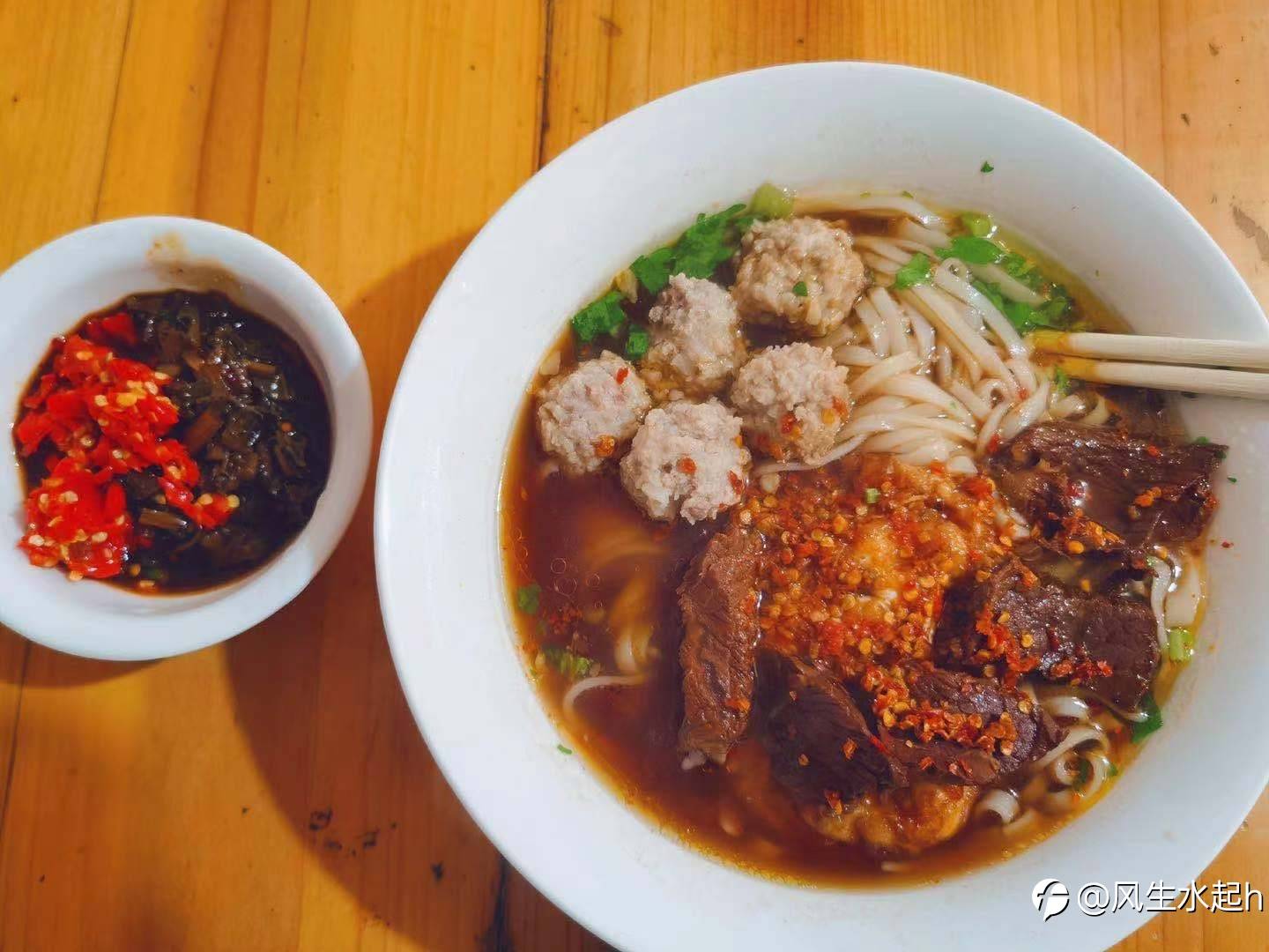 创作者 美金 等待 排队 夏记 粉店