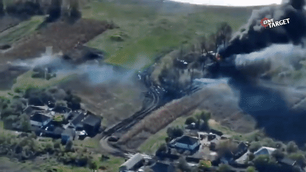 Ukraine tuyên bố pháo kích dữ dội phòng tuyến mới của quân Nga tại Kherson 2