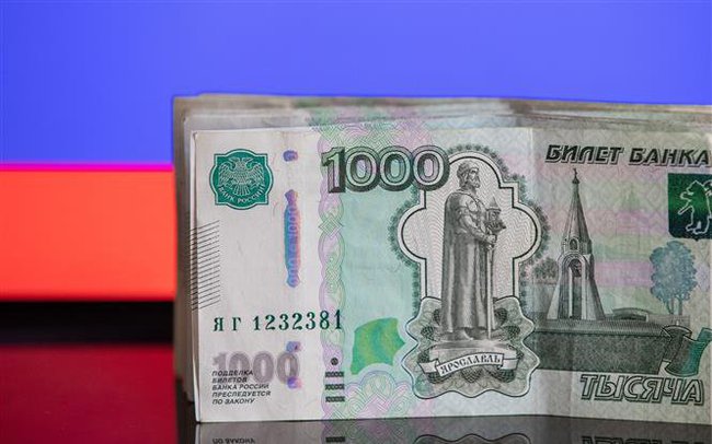 Tiền chuyển từ Nga ra ngân hàng nước ngoài tăng 26 lần